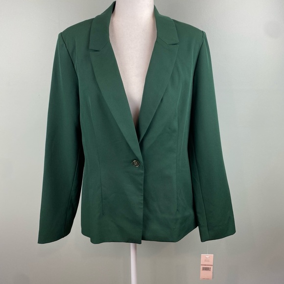 Nanette Lepore Jackets & Blazers - NWT Nanette Lepore Evergreen Single Button Front Blazer size 12
